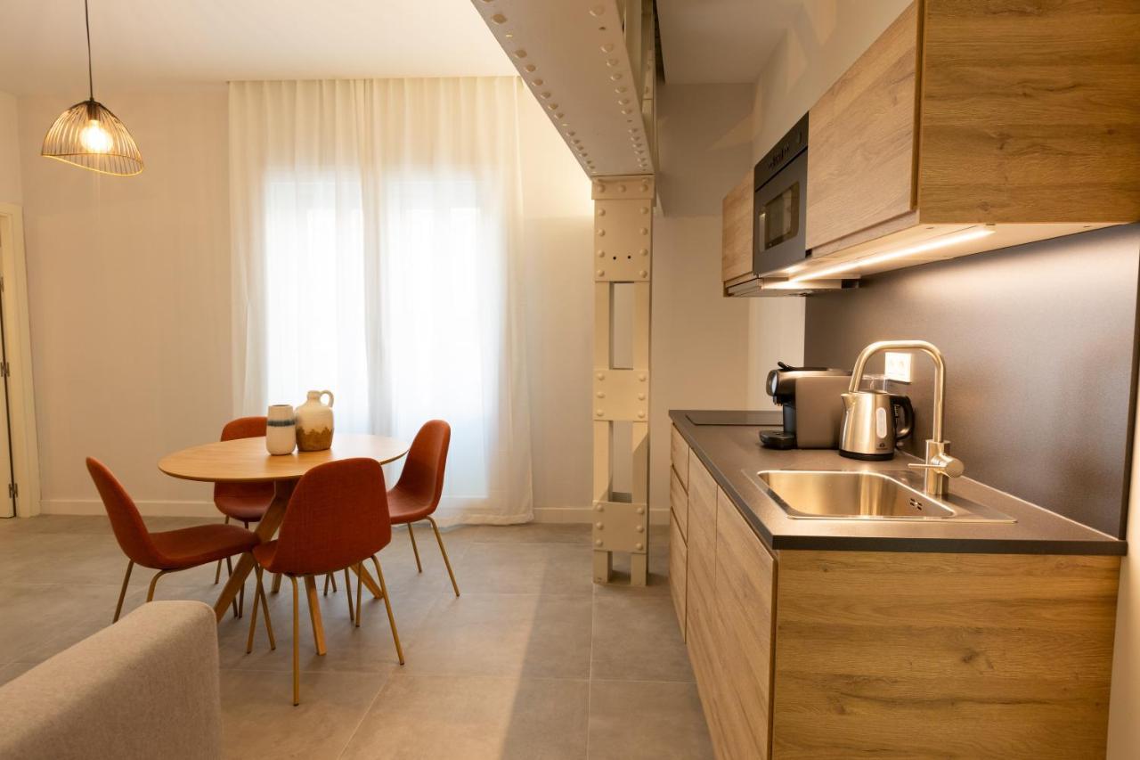 Diana Suites 23 Малага Экстерьер фото