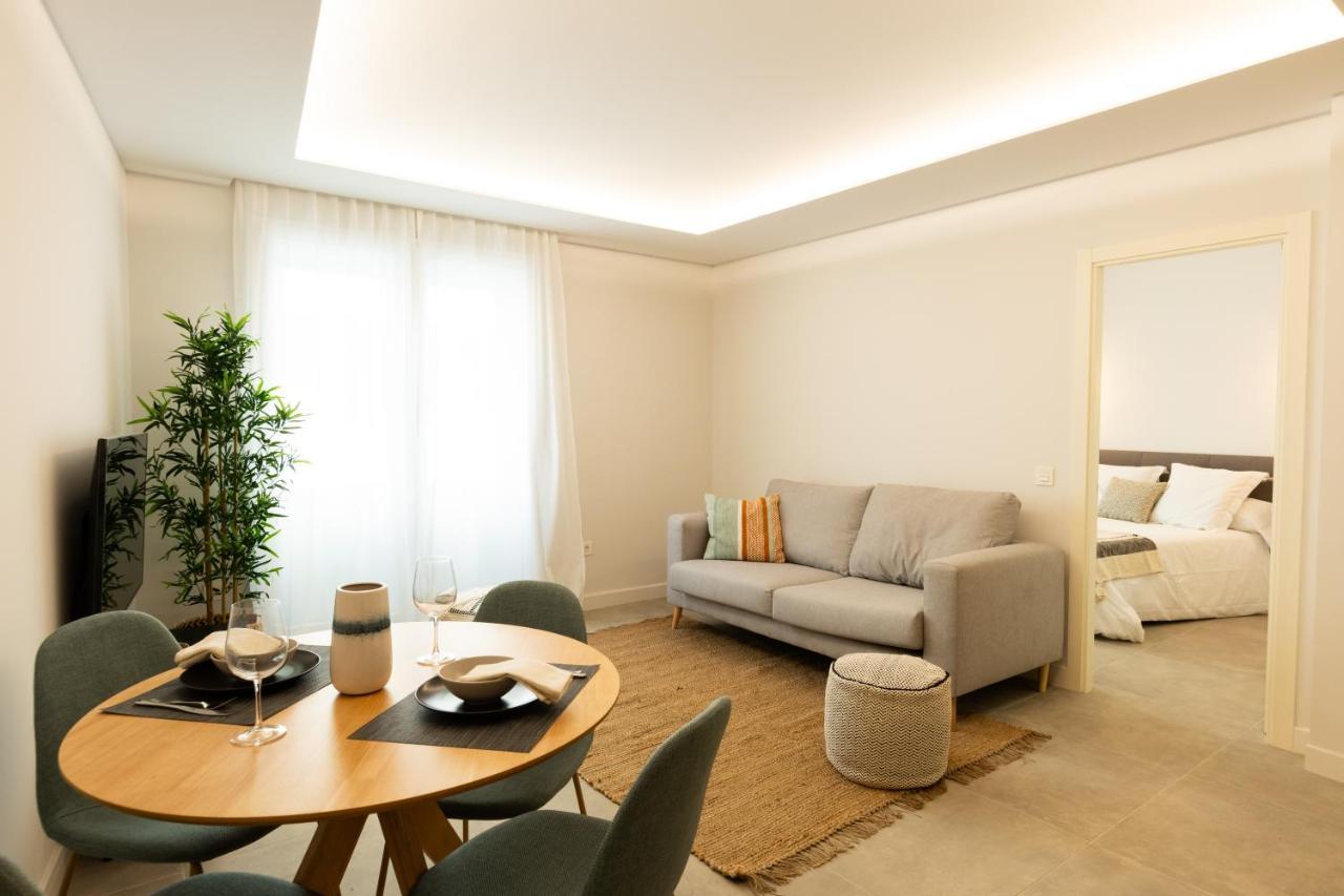 Diana Suites 23 Малага Экстерьер фото