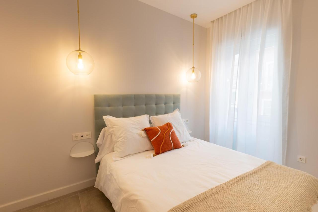 Diana Suites 23 Малага Экстерьер фото