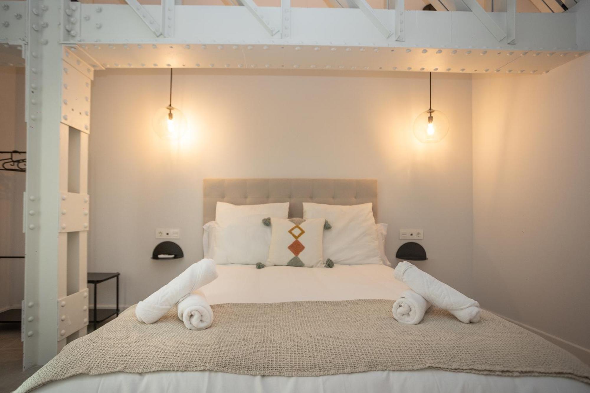 Diana Suites 23 Малага Экстерьер фото